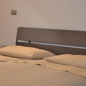 Affittacamere A Casa Di Pele, Roma