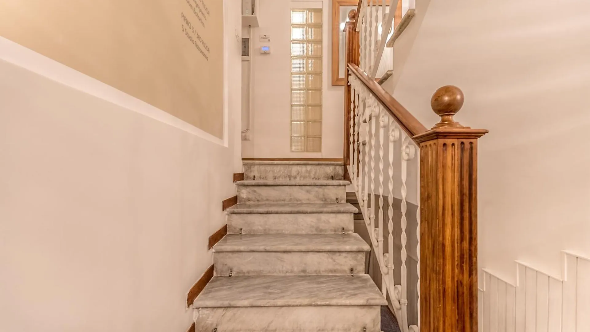 Palazzo Sapienza Design Suites Rome Guest house